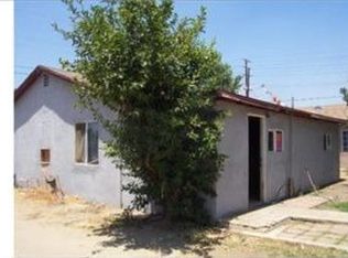 9719 Magnolia Ave, Bloomington, CA 92316