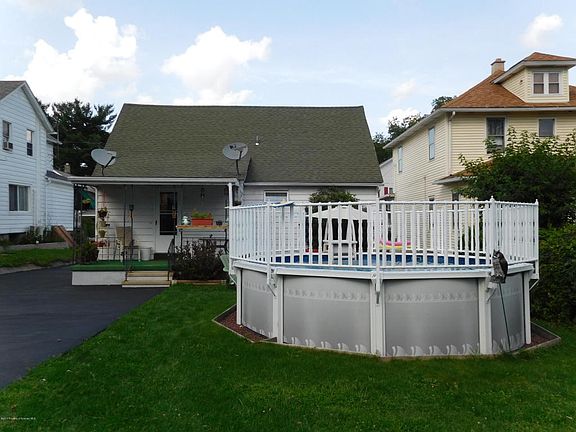3rd image of 714 Beech St