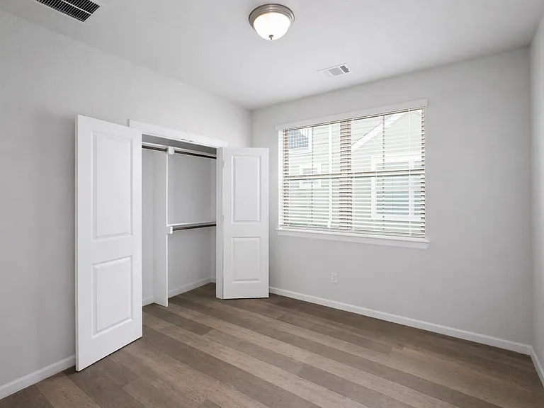 1115 Manacor Ln — Photo 25