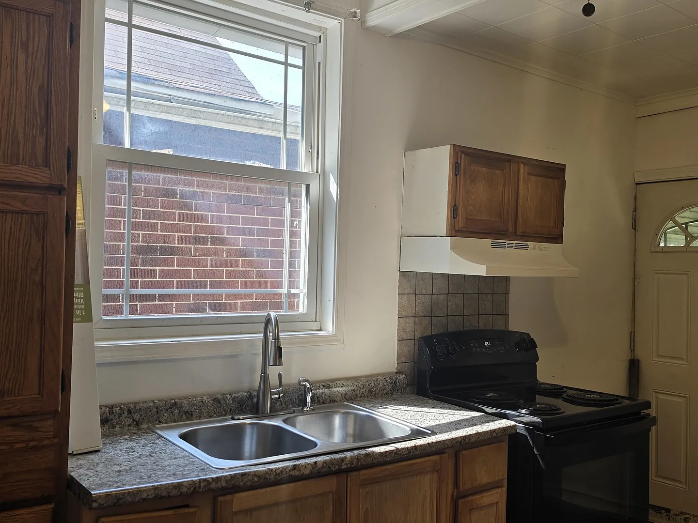 3 bed, 989 sqft, $1,500 — Photo 4