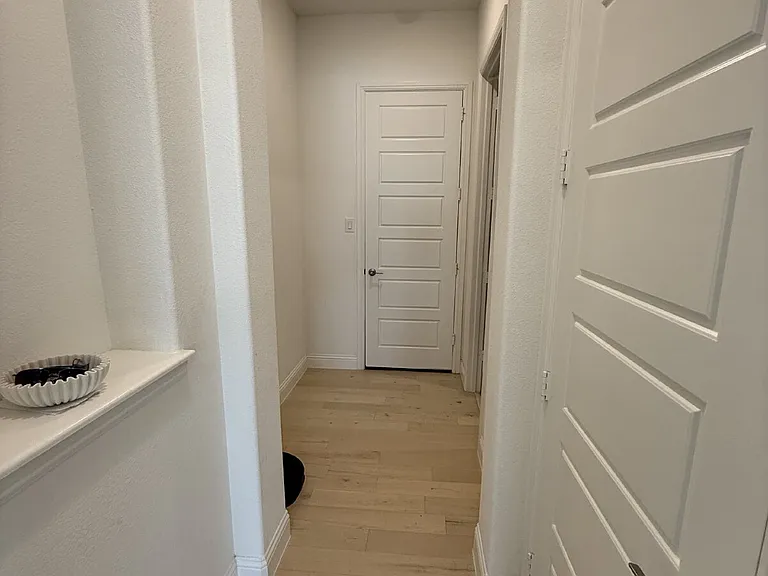 1927 Pebble Ln — Photo 28
