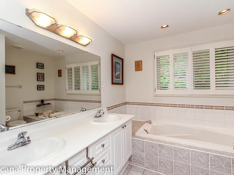 437 Riverdale Ave — Photo 17
