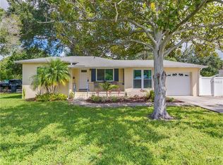 1202 Winchester Rd N, Saint Petersburg, FL 33710
