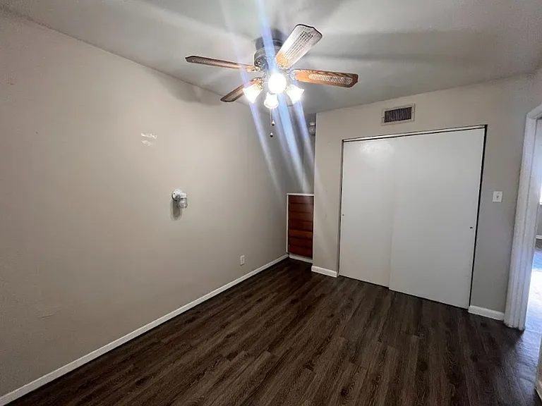 3304 Red River St — Photo 53