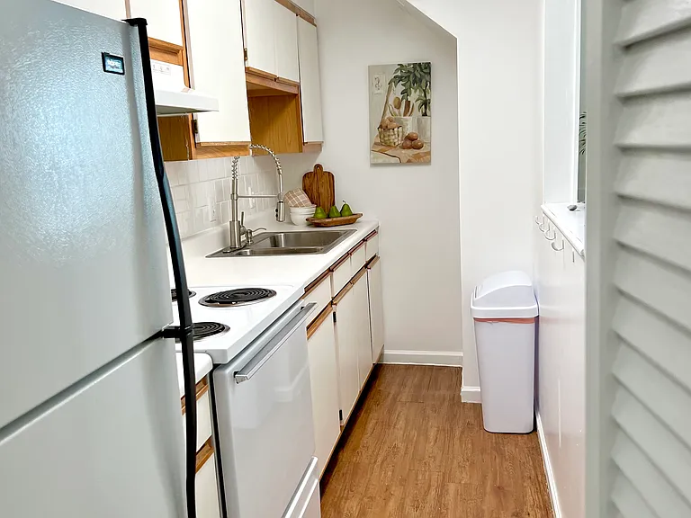 107 Riverview Dr #G1 — Photo 7