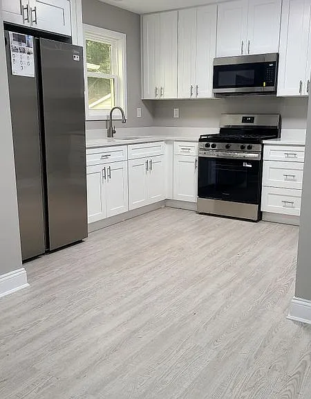 20 Meadow St — Photo 1