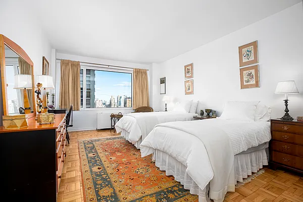 Rented by Douglas Elliman | media 6