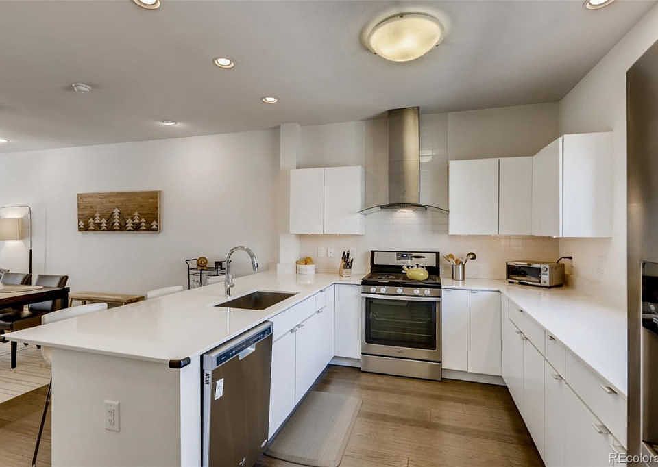 1st image of 60 Galapago St
