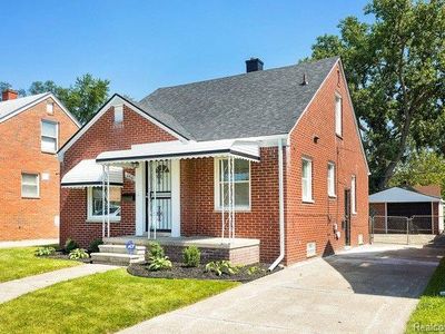 8410 Grandville Ave, Detroit, MI, 48228