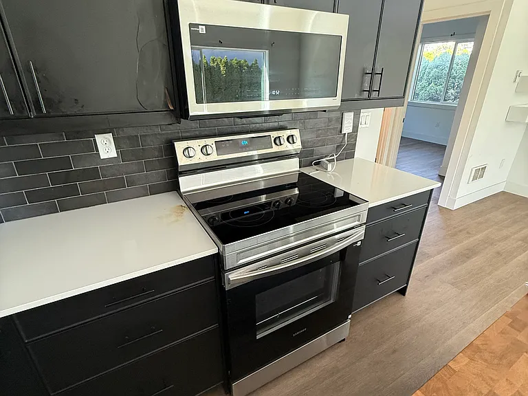 2814 34th Ave W #C — Photo 4
