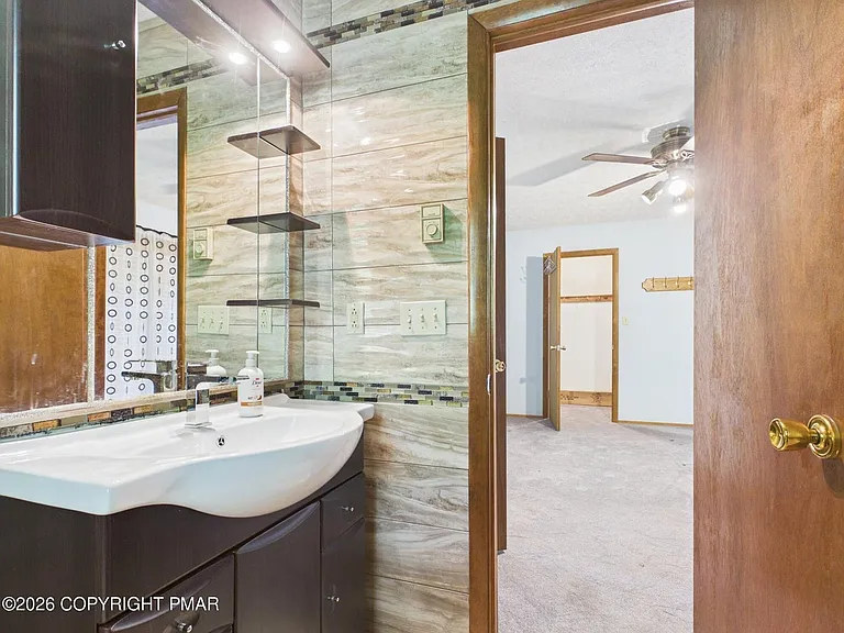 4167 Forest Dr — Photo 18