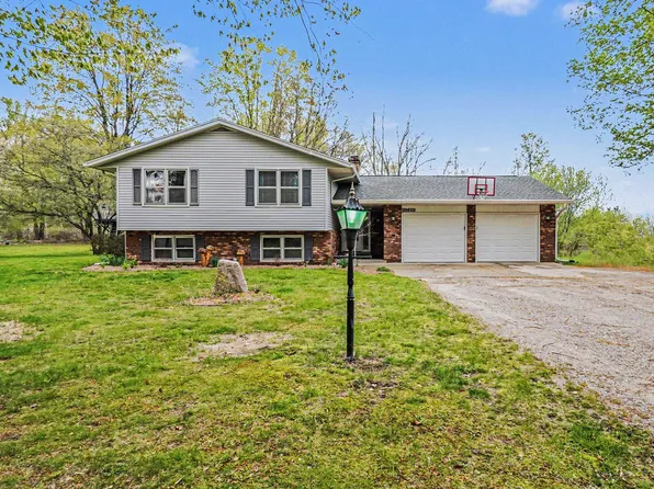20420 Thornapple Dr, Big Rapids, MI 49307