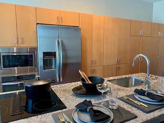 2nd image of 223 E Grand Ave #3