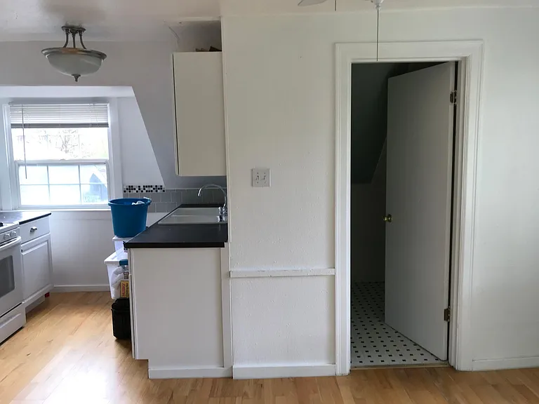 515 Foote St SW #2 — Photo 5