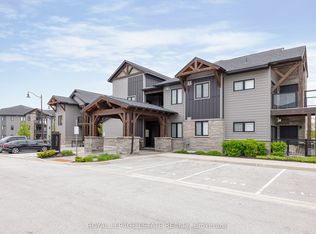 21 Beckwith Ln #202, The Blue Mountains, ON L9Y 3B6