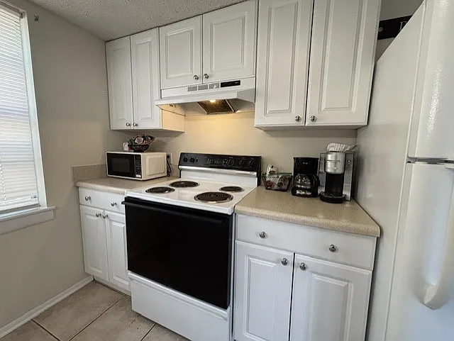 826 Tibet Ave — Photo 27
