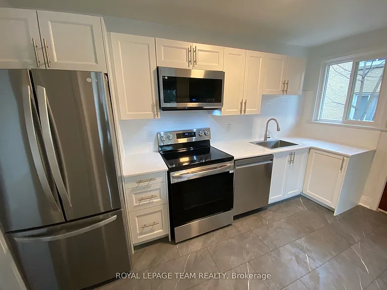228 Woodroffe Ave #1 — Photo 10