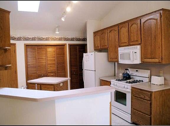 4th image of 9211 Yorkshire Lane