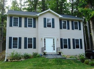 807 Raccoon Dr, Winchester, VA 22602