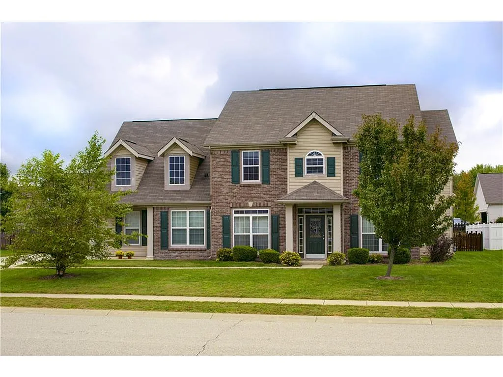 970 Glenmore Trl photo 1