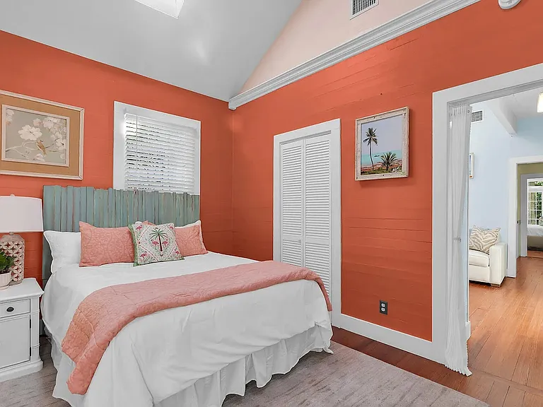 820 Carsten Ln #820 — Photo 15