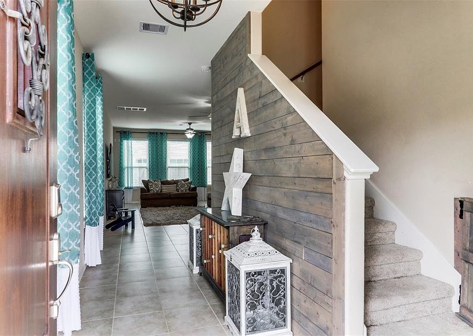 1st image of 6884 Dogwood Cliff Ln
