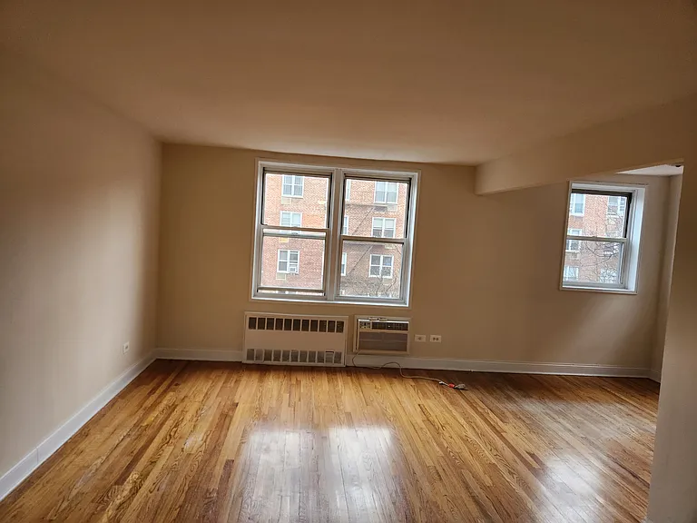 41-10 Bowne St #5A — Photo 5