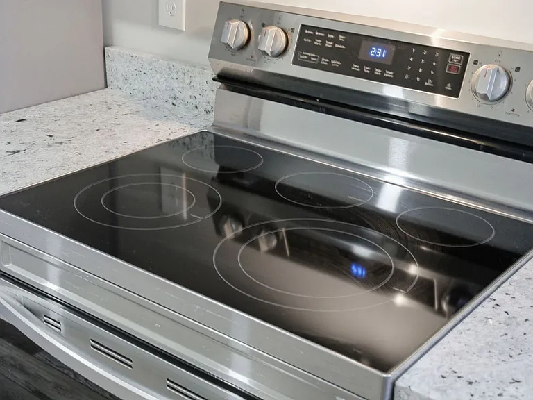 413 Price Ave — Photo 11