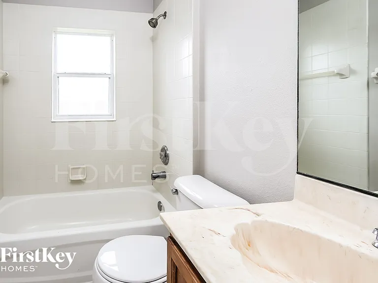 662 SW Sandbar Ter — Photo 15