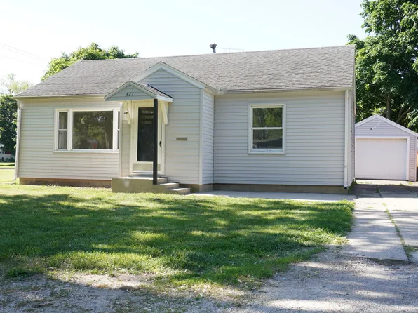 327 E Waupansie St, Dwight, IL 60420