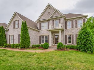 1105 Meadow Bridge Ln, Arrington, TN 37014