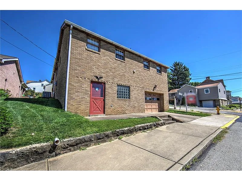 147 Liberty St photo 1