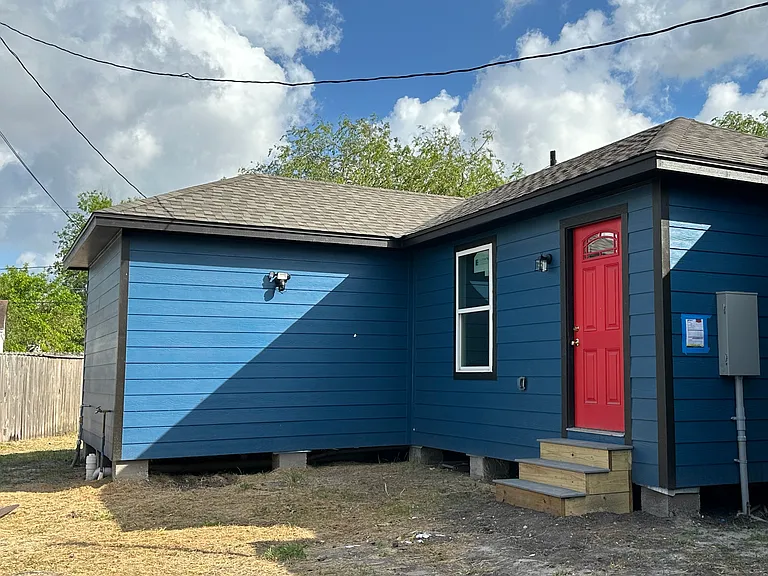 3556 S Naylor Cir #B — Photo 8
