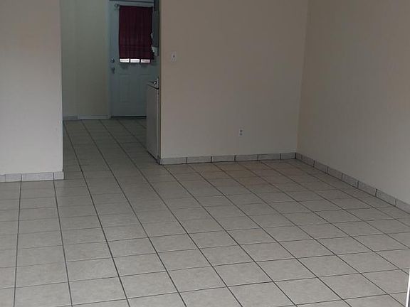 4th image of 1203 Plain St #1203