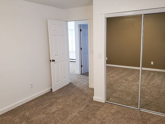 5th image of 25284 Findley Rd