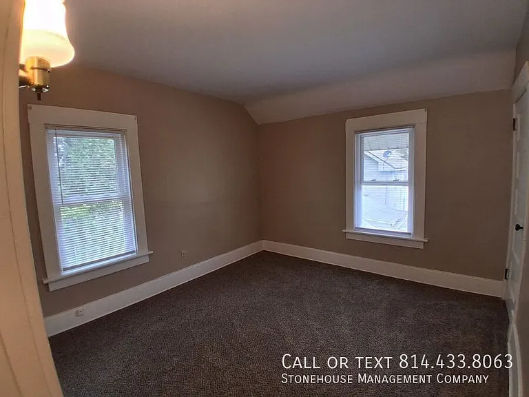 1302 W 25th St — Photo 34