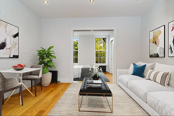 Rented by REAL New York | media 11