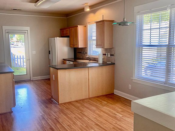 Kitchen, with eat in dining area
