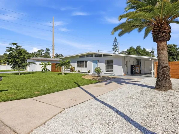 2821 BAY STREET, SARASOTA, FL 34237