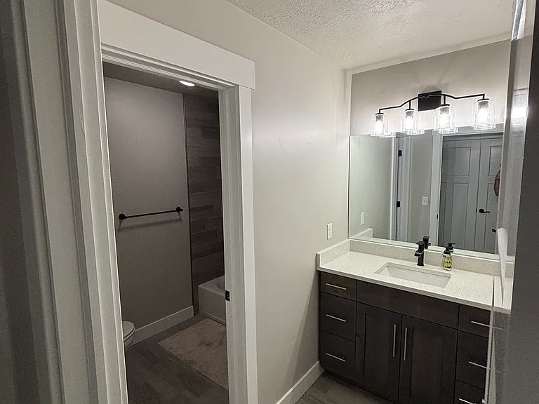1231 N 450 E — Photo 5