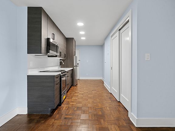 2nd image of 20-31 Seagirt Blvd #1B