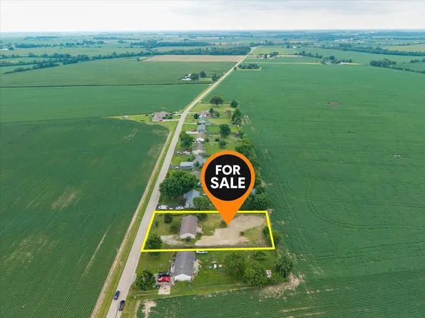 7725 White Oak Rd NE, Bloomingburg, OH 43106