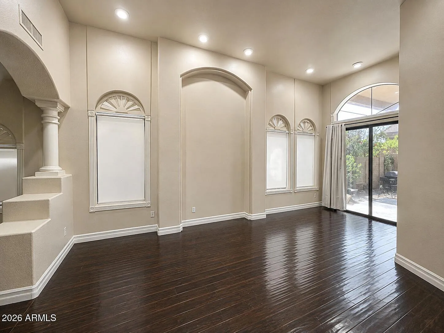 3 bed, 2.0 bath, 2258 sqft, $2,700 — Photo 4