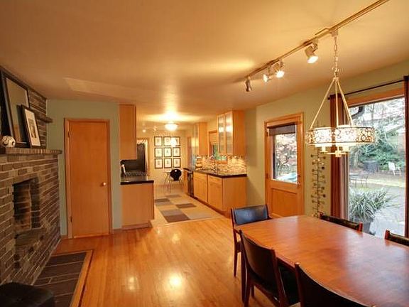 dining flows to kitchen