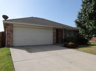 936 Crowder Drive, Crowley, TX 76036