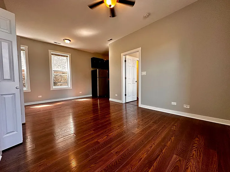 3222 S Aberdeen — Photo 18