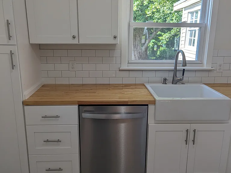 2121 Price Ave — Photo 8