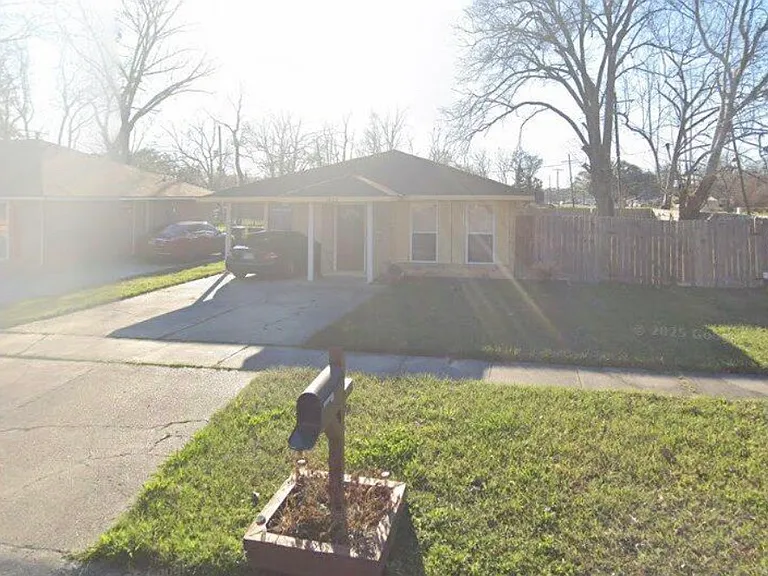 5529 Beth Ann Dr — Photo 1