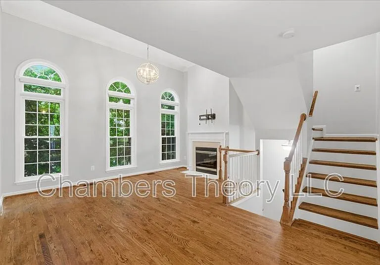 4664 Kirkland Pl — Photo 4