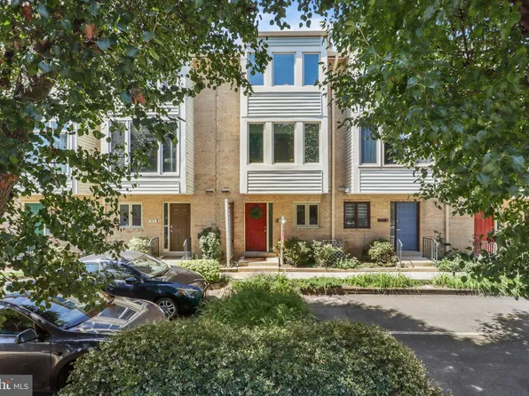 1818 N Ode St Unit 1818, Arlington, VA 22209